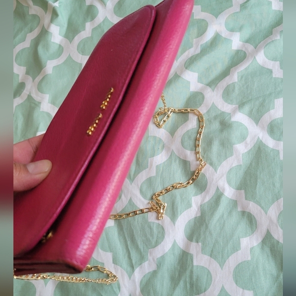 Miu Miu Pink Clutch with Gold Chain - Picture 6 of 14